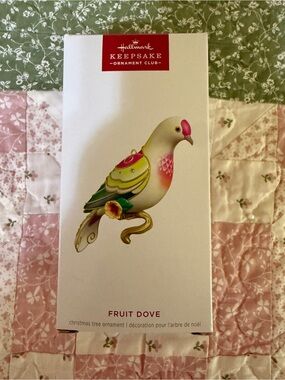 Hallmark Red 2025 Member Exclusive Sign